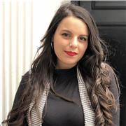 Profesora de técnica de estudios para todas las edades.
