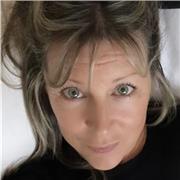 Odontóloga con posgrado en cirugía maxilofacial, y especialización en odontopediatria pacientes especiales. Me apasiona dar clases, doy clases particulares a niños de primaria y he sido docente de la Universidad a los alumnos de primer año, en biología, a