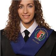 Profesora de matemáticas imparte clases desde nivel de primaria hasta secundaria