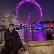 Studentessa di Economia aziendale impartisce lezioni di matematica base ed aiuto compiti