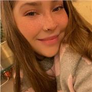 dicto clases hasta octavo de esas materias inglés, lenguaje e historia