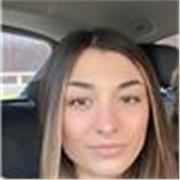 Studentessa universitaria diplomata al liceo linguistico impartisce lezioni di inglese e spagnolo