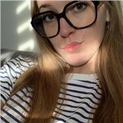 Étudiante en 2 eme année de licence svt propose des cours de svt ou de français (ayant eu son bac de français à 15).