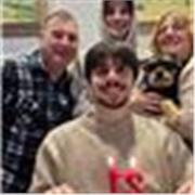 Me gustaría poder ayudar a los jovenes a aprender. Enseñarles lengua castellana y su literatura. 