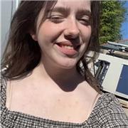 Psychology university student offering friendly and supportive lessons for GCSE, A-Level, and first-year psychology students.