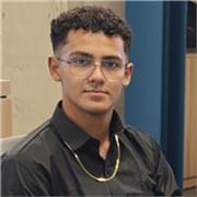 Estudiante de ingeniería de sistemas con conocimientos en matemáticas