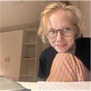 Spy profesora de clases parcitulares, tengo c2 de castellano (comprobado, b2 de valenciano, b2-c1 de inglés y soy nativa en ruso. 