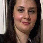 Insegnante lezioni private a ragazzi di scuola media e superiore