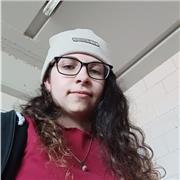 Soy alguien calmada, no demasiado temperamental, me gusta poder enseñar a gente de todo tipo