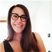 Insegnante impartisce ripetizioni di inglese, spagnolo o tedesco. Disponibile per corsi di Lingua dei Segni. Specializzata in disturbi del linguaggio