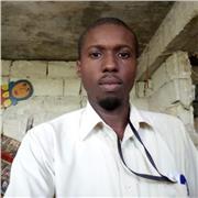 Profesor de francés, periodista multimedia, comunicador social y vendedor de piso