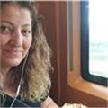 Almancayi küçük yaşta almanyada bitirdim, daha sonra İstanbul üniversitesi Alman Dili ve Eğitim bölümünü bitirdim,  mezun olduktan sonra YTU de Öğretim Görevlisi olarak çalıştım.  Yetişkinlere yönelik almanca dil eğitimi vermekteyim. 