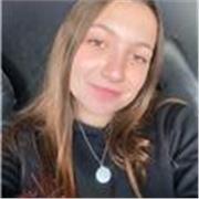 Profesora de ingles con título internacional que ofrece clases a niños de nivel primario o secundario