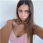 Studentessa universitaria, diplomata al liceo linguistico, offre ripetizioni di inglese, francese, spagnolo e aiuto compiti.
