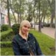 Profesora de inglés para los alumnos con nivel de primaria 