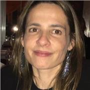 I describe myself as a patient, outgoing and fun person, and my lessons are for adults/kids who want to practice/learn Portuguese.