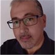 maestro de inglés nativo con mas de 20 años de experiencia especializado en cursos TOEFL
