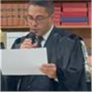 Giovane avvocato disponibile per lezioni di diritto per preparazioni esami e concorsi