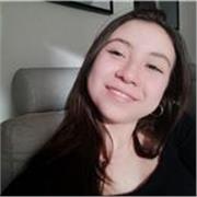 Estudiante de grado universitario, con nivel de catalán nativo y muchas ganas de trabajar con niños