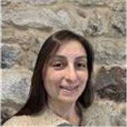 Licenciada en biología, con máster de profesorado en secundaria, se ofrece para dar clases de ciencias de todos los niveles