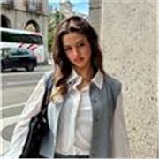 Clases de Español para Extranjeros con Estudiante de ADE (Matrícula de Honor) – ¡Aprende de forma dinámica y eficaz!