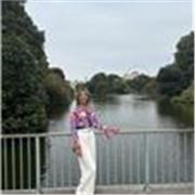 Graduada en Matematicas. Con más de 3 años de experiencia en la enseñanza de niveles de Primaria y ESO