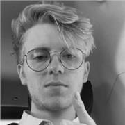 Vous cherchez quelqu'un pour vous aider dans vos cours d'anglais ? Personne de mieux à appeler que moi!