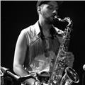 Clases de saxofón para principiantes y nivel intermedio