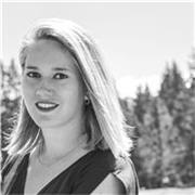 Graphiste depuis 10 ans, je vous propose un accompagnement pour vous perfectionner dans ce domaine