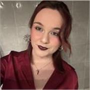 Studentessa universitaria diplomata al liceo linguistico offre supporto nella materia dell'italiano