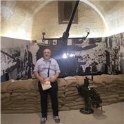 Sono Antonio,sono laureato in scienze religiose,potrei insegnare storia della chiesa , filosofia medievale,dogmatica Grazie infini