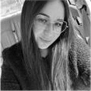 Profesora de Lengua Castellana y Literatura. Maestra en Educación Primaria (NEE). Imparto clases particulares a Primaria y ESO