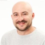 Laureato L19 appassionato di Storia antica e moderna