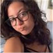 ragazza al 4 anno di scuola superiore con molta pazienza