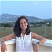 ¡Hola! Soy Rossella, de Milán: una profesional cosmopolita y apasionada por los idiomas.