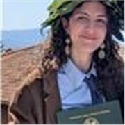 Sono laureata con 110 in psicologia clinica da pochi giorni. Posso essere di aiuto per materie umanistiche e ho il B2 inglese! 
