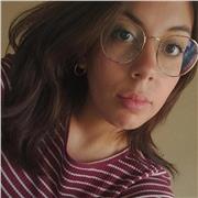 Laureata in lettere offre ripetizioni in ambito umanistico