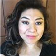 Maestra de canto con 25 años de experiencia, especialmente en adolescentes, jóvenes y niños