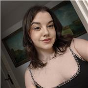 Profesora de Geografía e Historia apta para primaria, ESO y bachillerato.