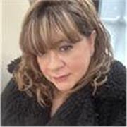 Maestra de Inglés, experta en dar clases a todos los niveles más de 35 años de experiencia. Todas las certificaciones