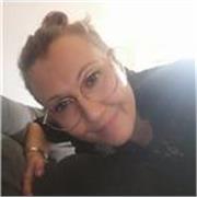 Profesora titulada para enseñar inglés, con más de 10 años de actividad.