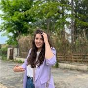 Laureata in cinese e spagnolo impartisce lezioni di italiano a stranieri