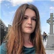 Professional 3D Artist with 10+ years of industry experience, offering online lessons for teenagers and adults.