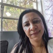 Professora de alfabetização formada em Pedagogia e Psicopedagogia