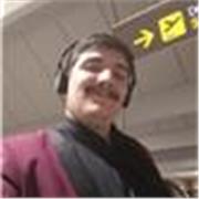 Español de España está abierto a dar clases online tanto de español como de inglés,también podría darse algo de historia de España