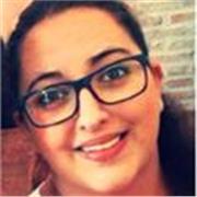 Profesora de biología, apta para todas las edades. 