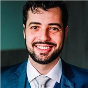 Professor de engenharia elétrica, computação e automação