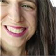 Licenciada en Traducción e Interpretación con 14 años de experiencia profesional. Ofrezco clases de castellano, inglés y francés.