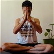 Instructor en Hatha y Ashtanga yoga. Vivamos juntos este camino de autoconocimiento que nos brinda el yoga