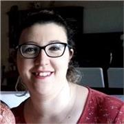 Laureata in Mediazione linguistica e comunicazione interculturale impartisce lezioni di lingua inglese, francese e spagnola